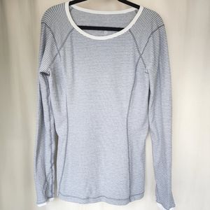 Lululemon 12 Run Turn Around Long Sleeve